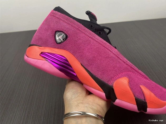 DH4121-600 (W) Retro Pink 14 Jordan Shocking Low 0822